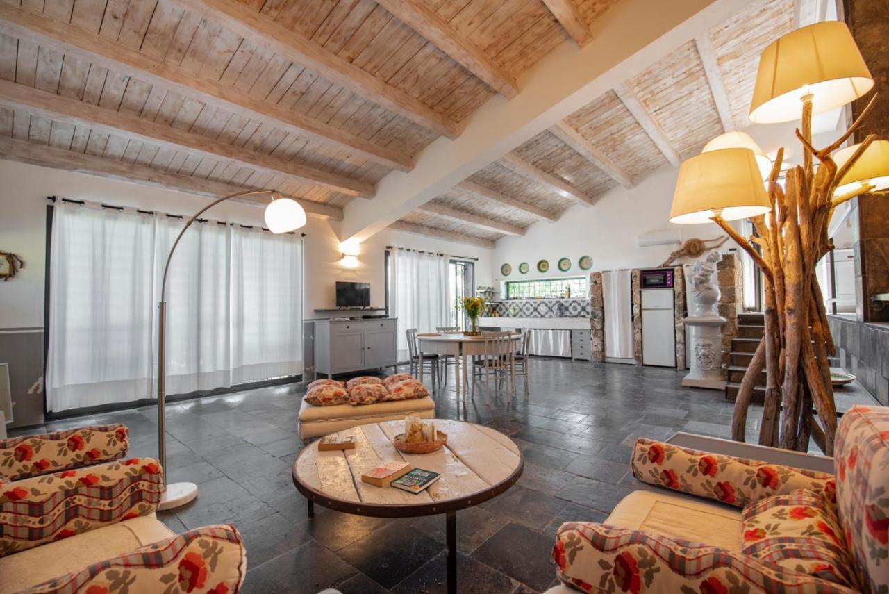 Villa La Cava Del Val Di Noto Con Piscina Privata 阿沃拉 外观 照片